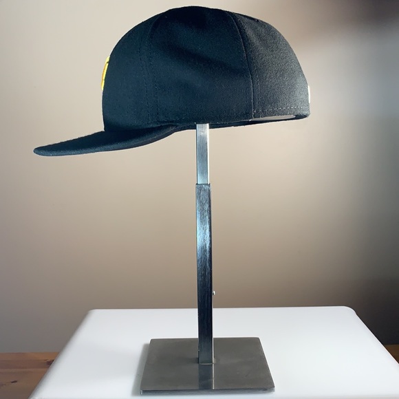 Pirates Hat. Size is 7 1/4 - Picture 2 of 7